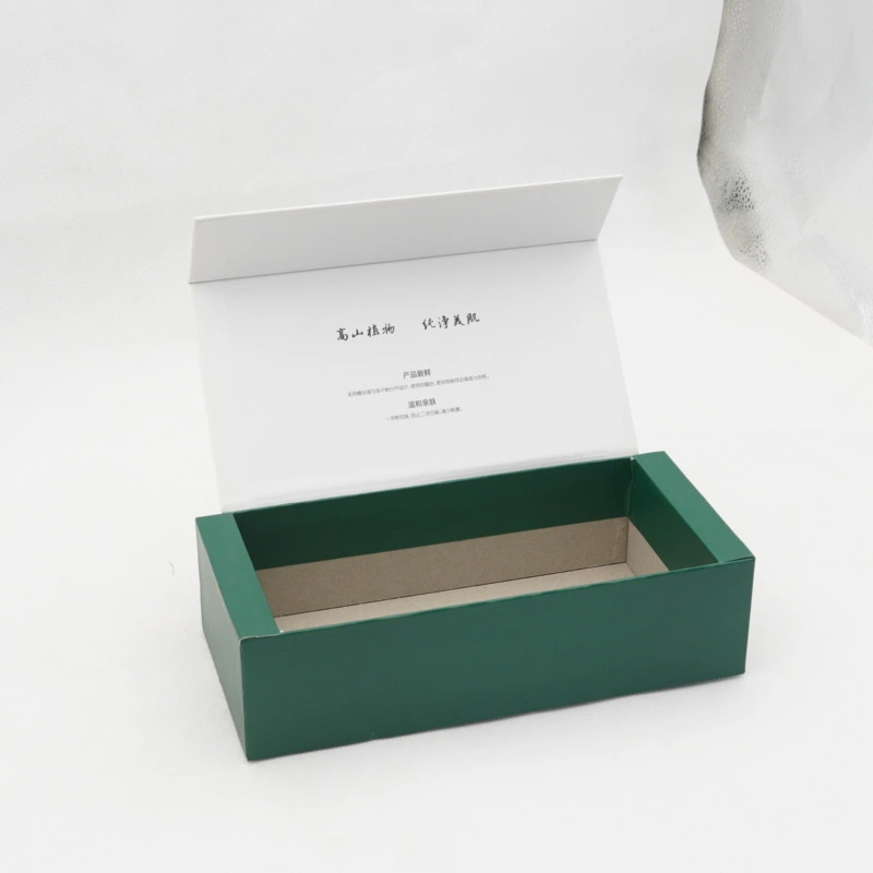 white magnetic closure gift box